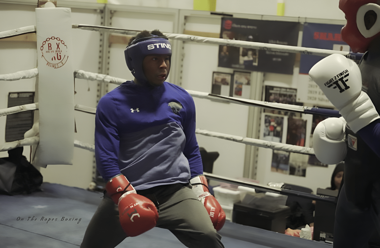 Protecting Boxers in Sparring Sessions (4)