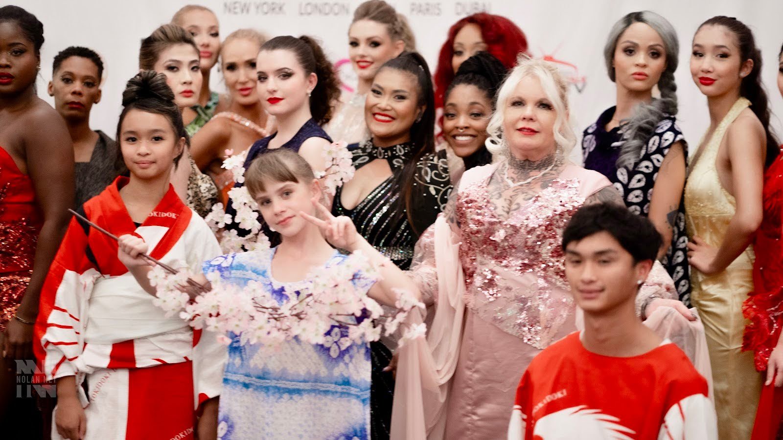 Alegre de Pilipinas With Jewels Empire Ent. Models Stuns Paris With Bold Designs and Diversity