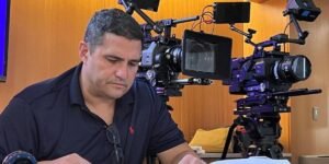 Peter Sanders and the Art of Collaboration in Filmmaking: A Behind-the-Scenes Look at His Work with Editors and Cinematographers