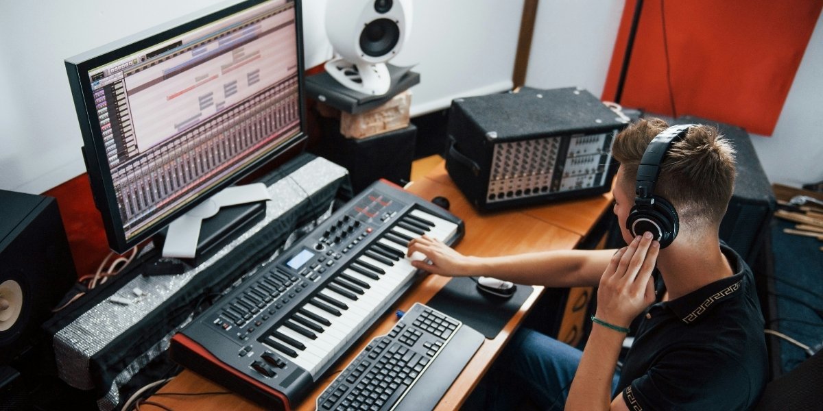 How to Use Music Composition Apps to Create Hits