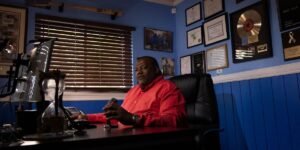 From Athletic Disappointment to Entrepreneurial Reinvention - The Professional Evolution of Dwayne Moore