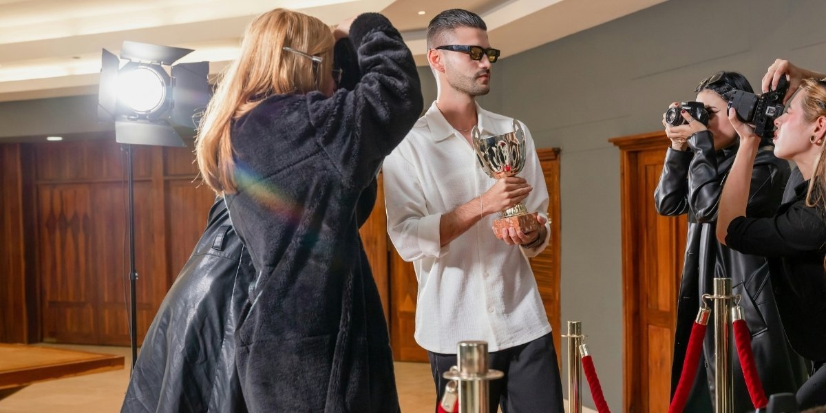 Stage Name Strategy: How a New Identity Boosts Celebrity Careers (And Privacy)