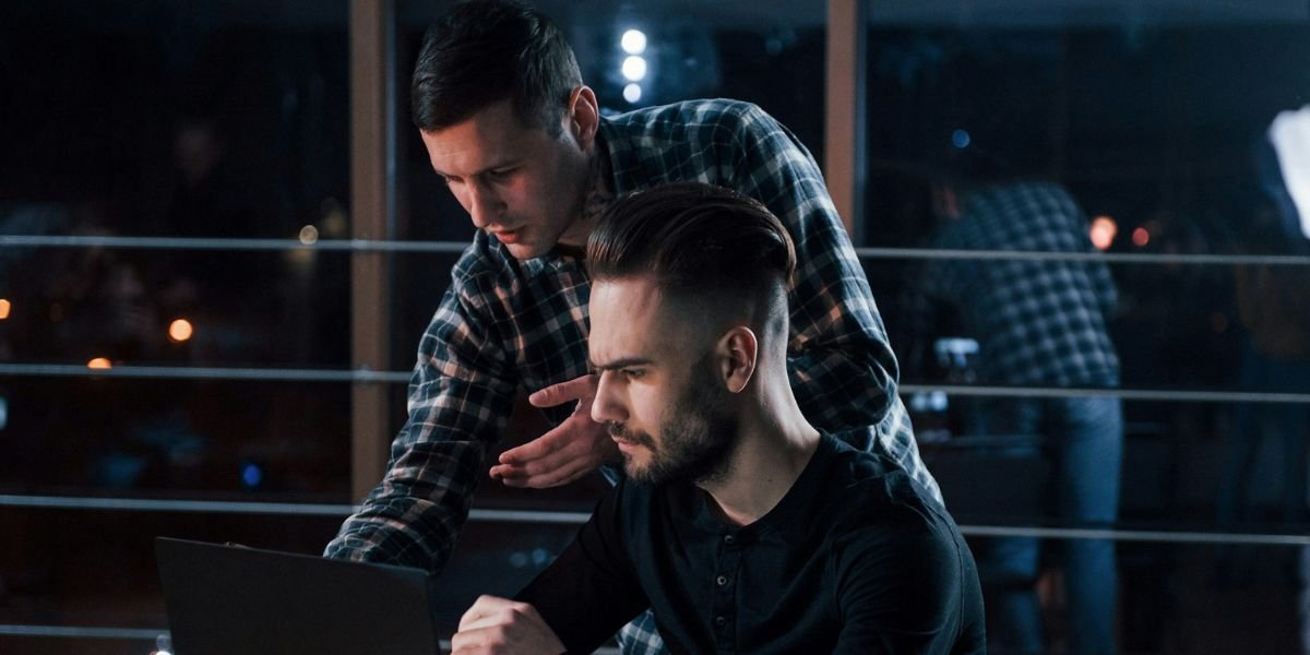 How to Spot a Fake Job Recruiter Before they Steal your Savings