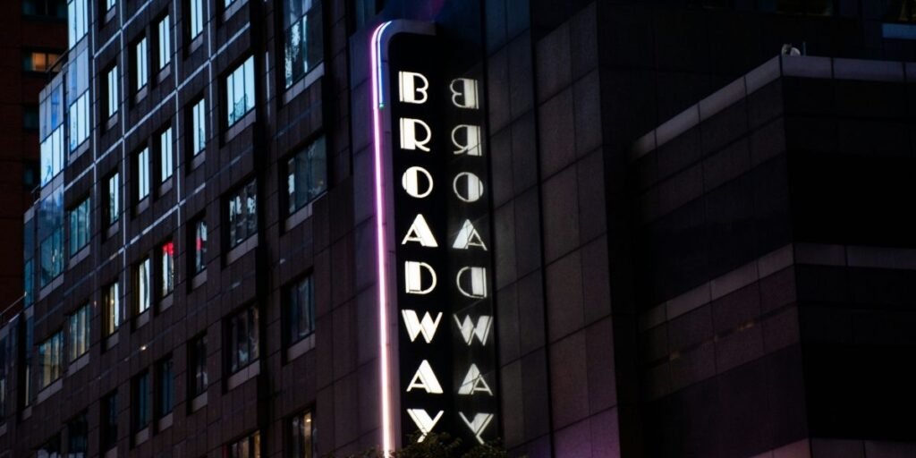 Rose Byrne Attends ‘Fallen Angels’ Broadway Opening Night