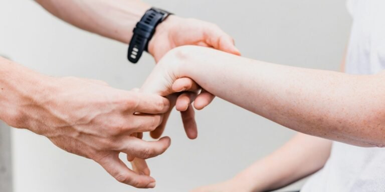 Non-Surgical Care for Wrist and Hand Pain in Charlotte